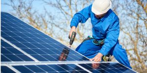 Installation Maintenance Panneaux Solaires Photovoltaïques à Barenton